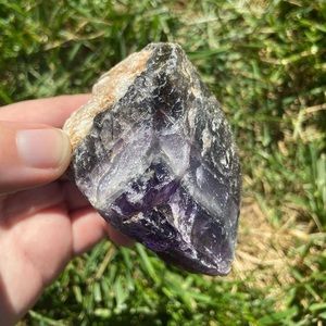 Rough/raw chevron amethyst crystal